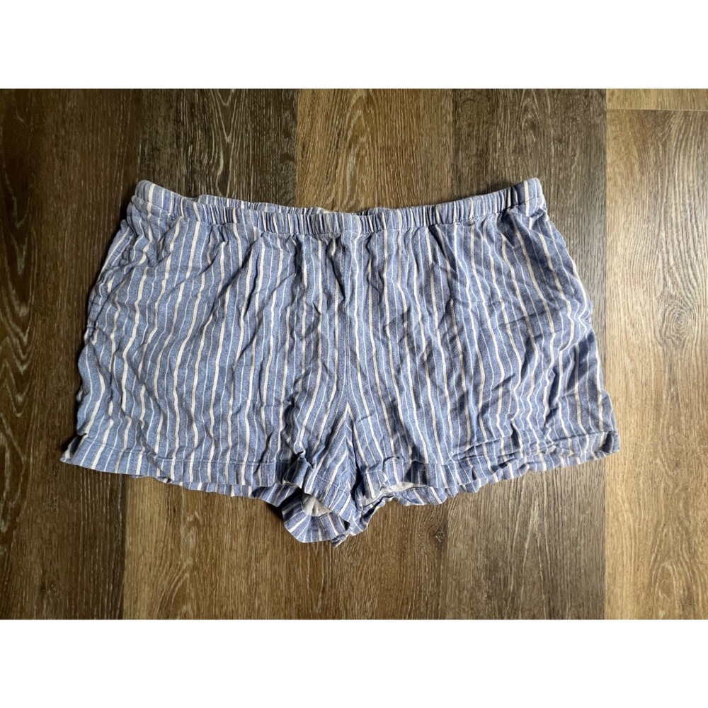 A New Day Shorts Womens XL Blue Striped Elastic Waist Casual Relaxed Fit